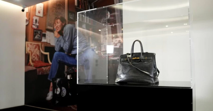 Сумку Birkin приобрели на аукционе за рекордные 10,1 миллиона долларов