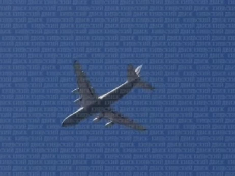 Над Киевом пролетел самолет Ан-124 