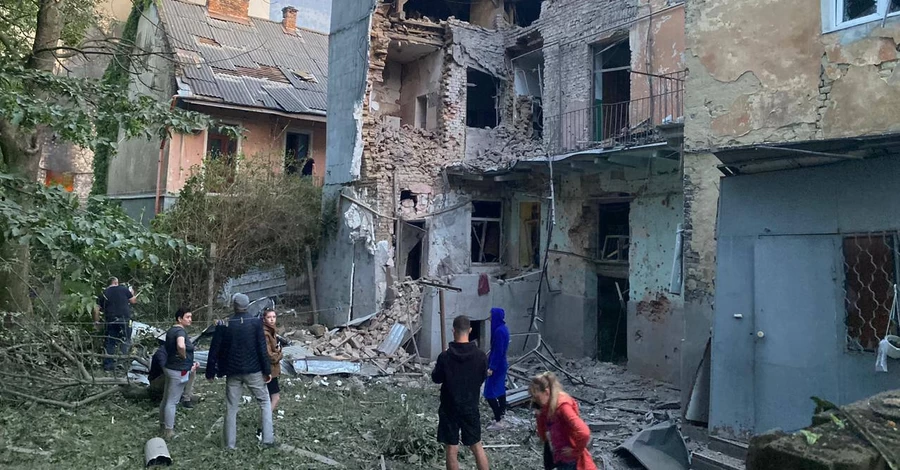 Число пострадавших в результате ночной атаки на Львов возросло до 12