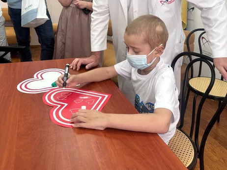 6-летний Евгений, которому пересадили сердце, готовится к выписке из больницы