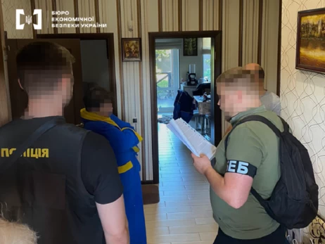 Детективи БЕБ викрили масштабну схему розкрадання бюджетних коштів у МОЗ