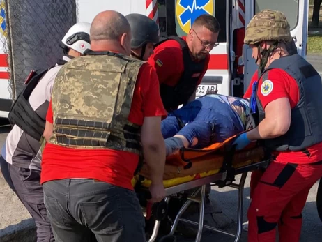 Росіяни вдарили з артилерії по Нікополю - загинула жінка