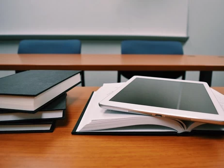 20% українців не використали 908 грн на книги - їх повернуть державі