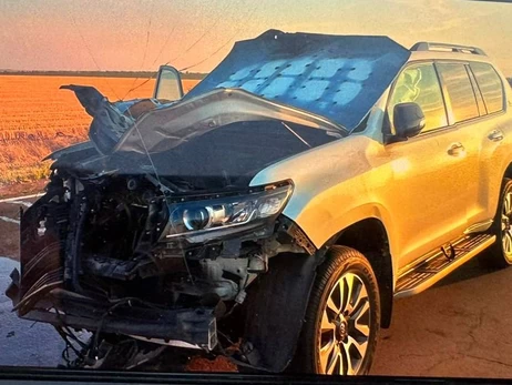 Российский дрон попал в автомобиль главного раввина Херсона, когда тот ехал с семьей