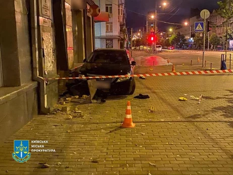 Жінка, яку в Києві збив працівник прокуратури, померла у лікарні (оновлено)
