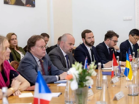 Руслан Кравченко и Василий Малюк во время встречи с представителями стран G7 обсудили события вокруг НАБУ