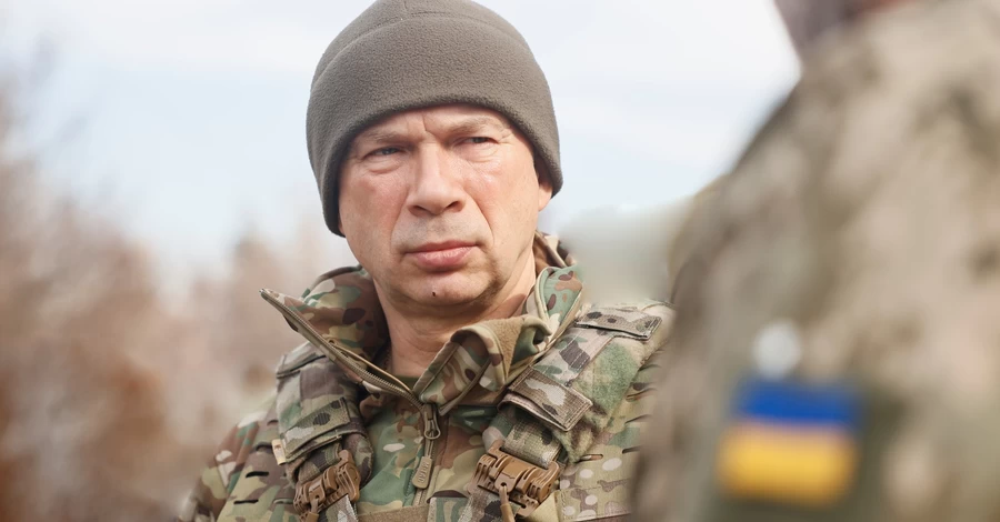 60 років Олександру Сирському: чим може пишатися головком ЗСУ та за що його критикує Безугла