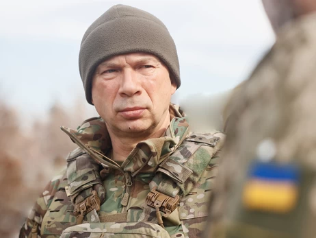 60 лет Александру Сырскому: чем может гордиться главком ВСУ и за что его критикует Безуглая