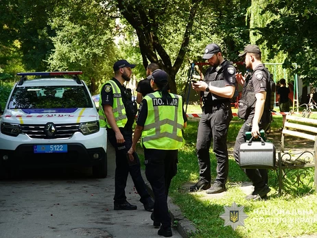 У багатоповерхівці Тернополя вибухнула граната, загинули мати і син 