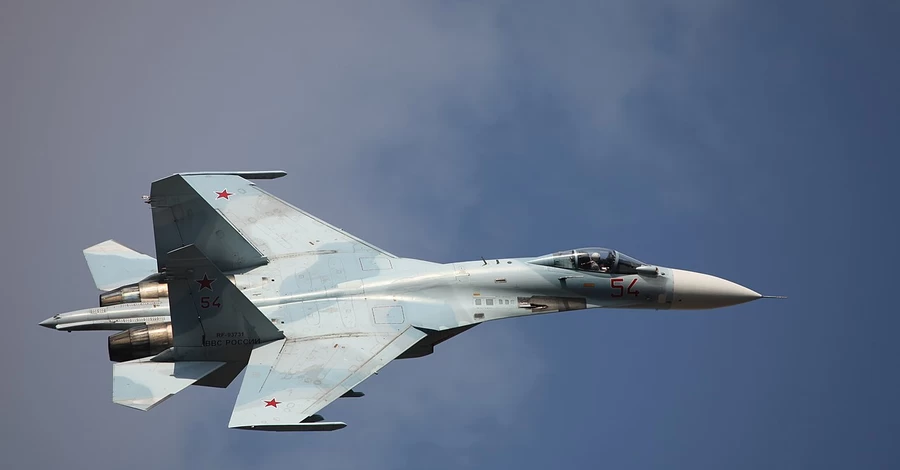В России уничтожен самолет СУ-27УБ - разведка рассказала подробности