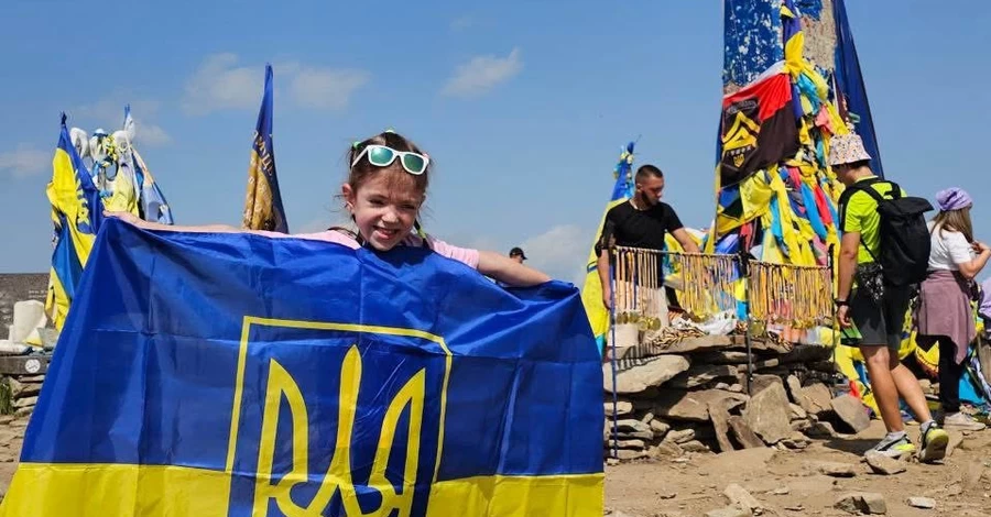 Пятилетняя девочка самостоятельно поднялась на Говерлу, чем установила рекорд