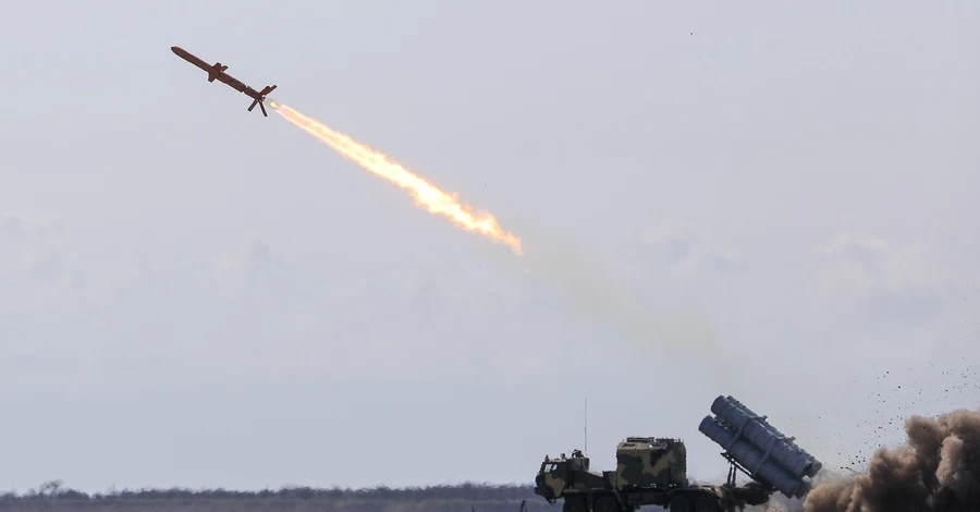 Німеччина готує масштабні замовлення оборонної техніки на мільярди євро — Reuters