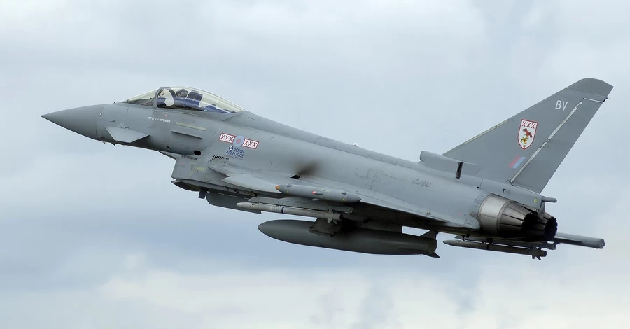 Німеччина вперше перекинула до Польщі винищувачі Eurofighter