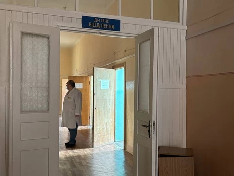 Кількість госпіталізованих, які отруїлися у таборі на Львівщині, зросла до понад 40 осіб