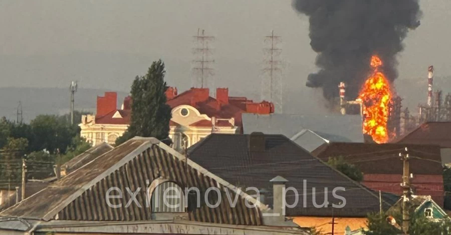 У Росії заявили про атаку понад 80 дронів, у тому числі морських