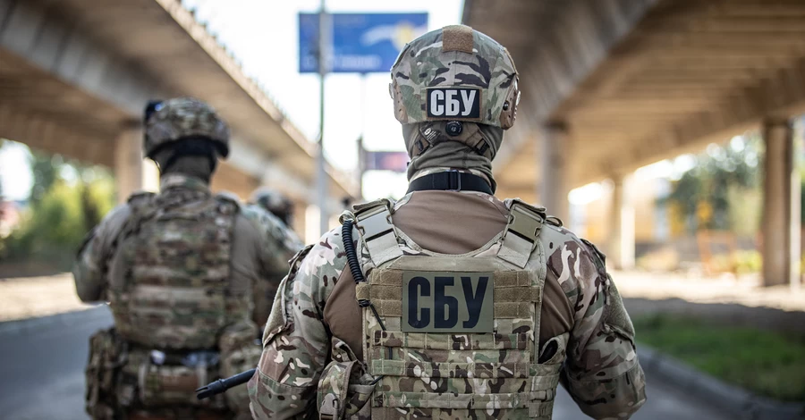 СБУ вдарила дронами по складу 