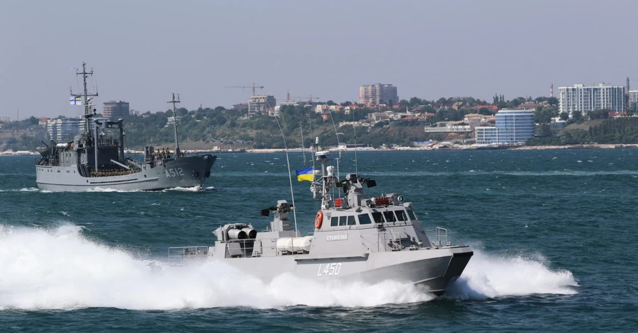 У ВМС закликали з'ясувати долю своїх чотирьох зниклих моряків