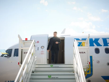 Зеленский отправился в Лондон за день до саммита на Аляске