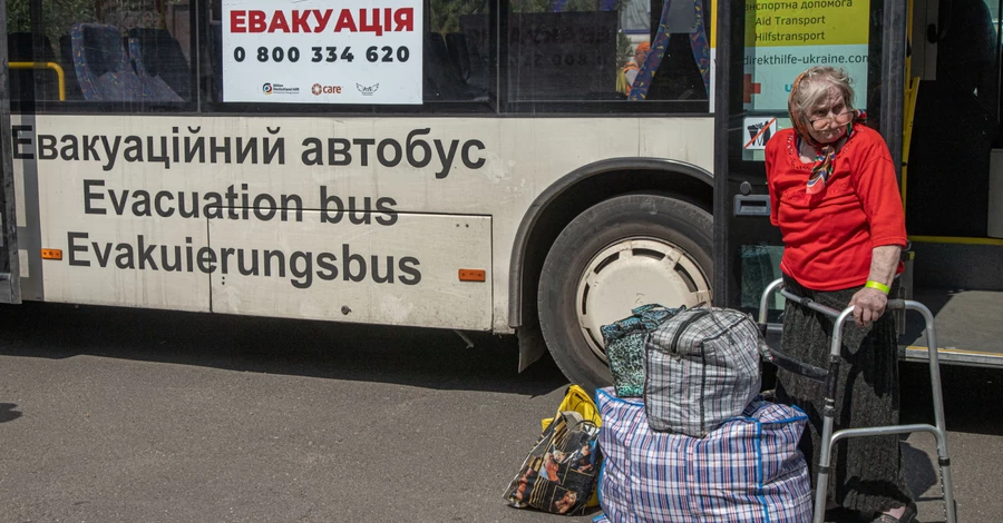 Не чекайте, поки стане пізно: як відбувається примусова евакуація в Донецькій області 