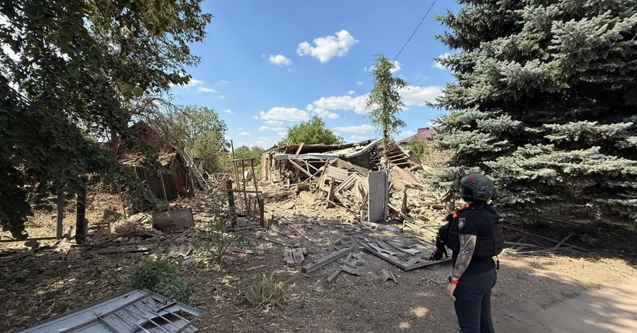 У Костянтинівці росіяни атакували ракетами місцевий ринок, загинули троє людей