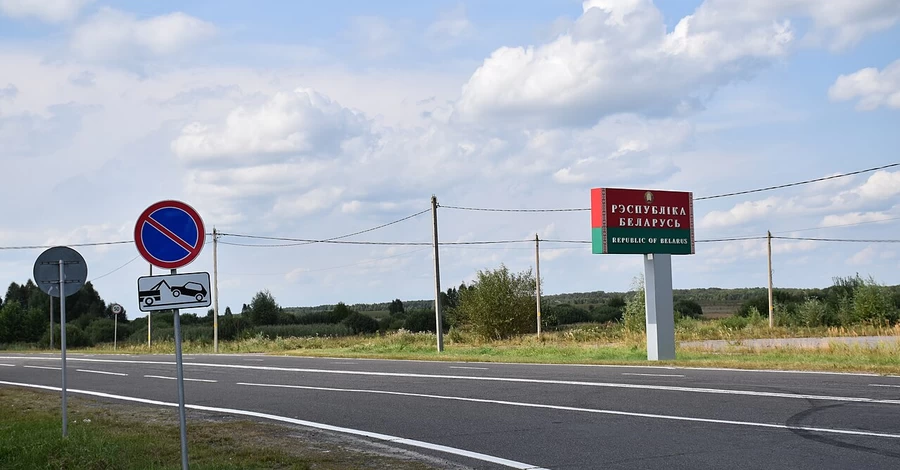 Україна порадила Білорусі не наближатися до кордонів під час навчань 