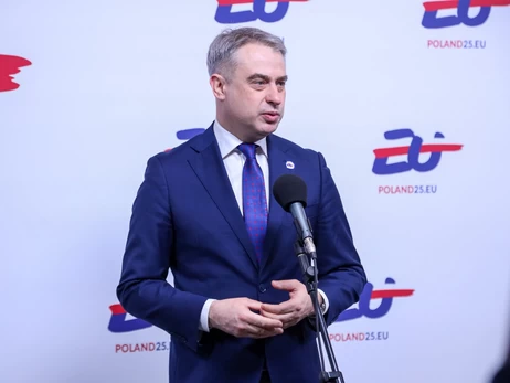 Из-за вето Навроцкого Польша не сможет платить за Starlink для Украины
