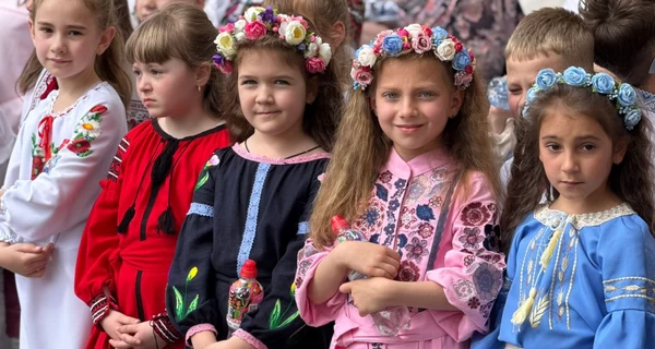 Обираємо дитячу вишиванку до 1 вересня: лакшері-вишивка ручної роботи чи бюджетна машинна? 
