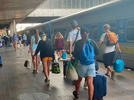 В УЗ заявили про зниження ажіотажу - купити квитки на потяг стало простіше