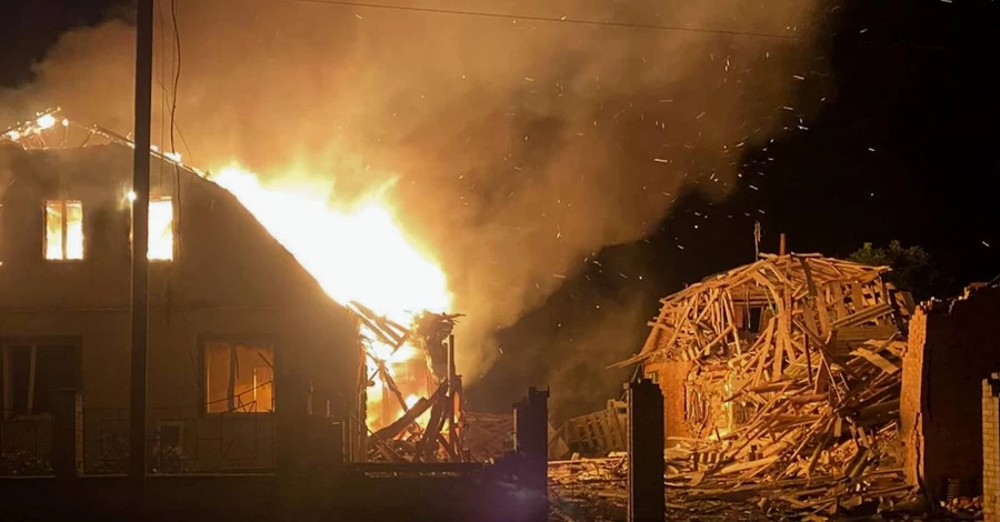 Росіяни масовано атакували Суми, місто частково знеструмлене та залишилось без води