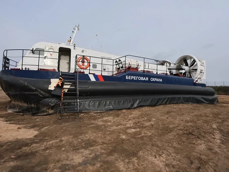 З’явились знімки ураженої бази ФСБ у Криму - пошкоджено 6 російських катерів