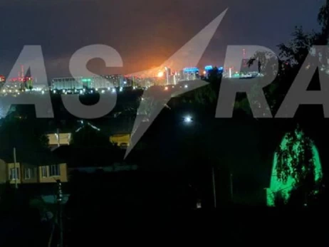 В Рязанской области горит НПЗ, а в Липецкой сбитый БпЛА повредил жилой дом