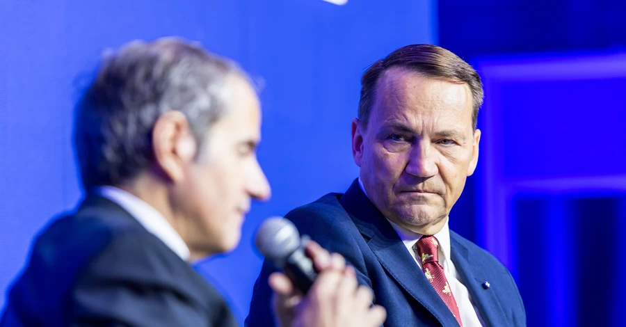 Росія свідомо атакувала Польщу, заяви про непричетність є брехнею, - Сікорський