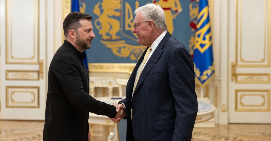 Зеленський на зустрічі з Келлогом у Києві згадав про вбивства Кірка та Заруцької