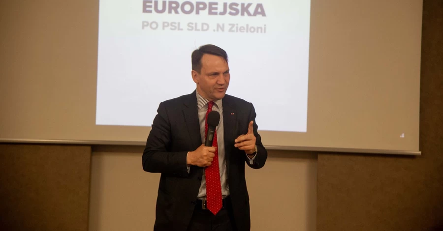 Сикорский ответил Трампу об атаке дронов на Польшу: Нет, это не ошибка