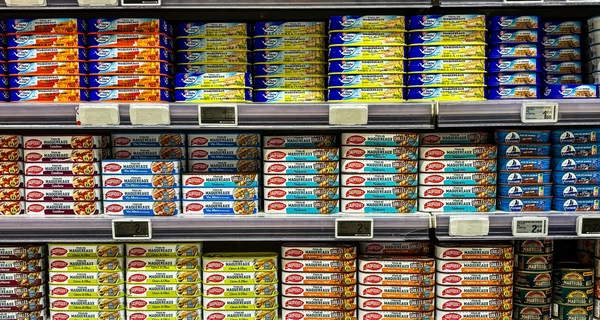 Тунец против лосося: какую консервированную рыбу выбрать