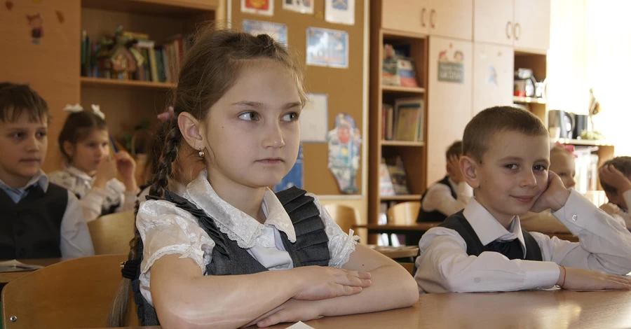 Українські школярі складатимуть ДПА після 4-го класу у форматі ЗНО