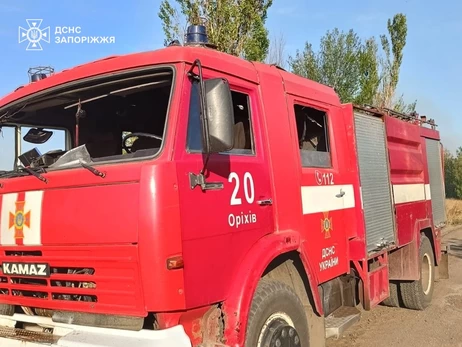 У Запоріжжі війська РФ атакували автомобіль ДСНС, який їхав гасити пожежі