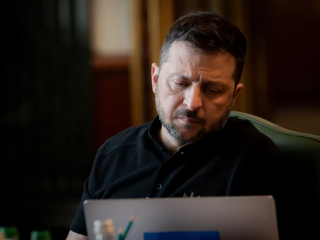 Зеленський зустрівся зі “слугами народу” в Офісі президента