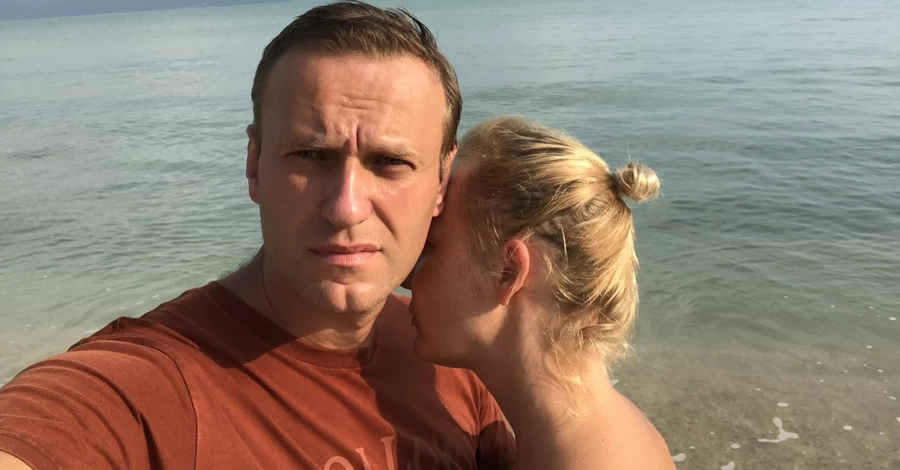 Навальная заявила, что ее мужа отравили и это подтвердили лаборатории двух стран