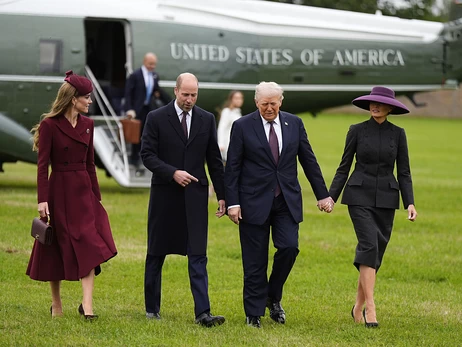 Трамп з дружиною прибули на зустріч з королем Чарльзом - зустрічали їх принц та принцеса Вельські