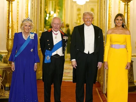 Меланія Трамп обрала “зухвалу” сукню для бенкету у Віндзорському замку