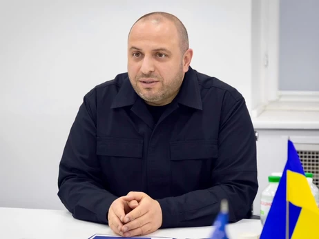 Україна веде переговори з Росією лише з питання звільнення військовополонених, — Умєров