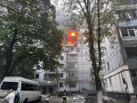 Россияне атаковали ночью Николаев ракетами и дронами, а в Днепре - попали в многоэтажку