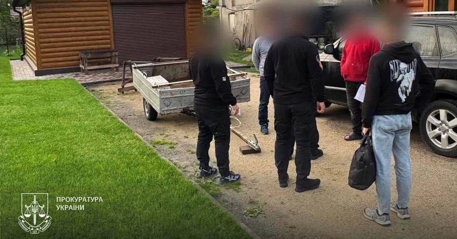 На Рівненщині військові будували житло командиру замість служби