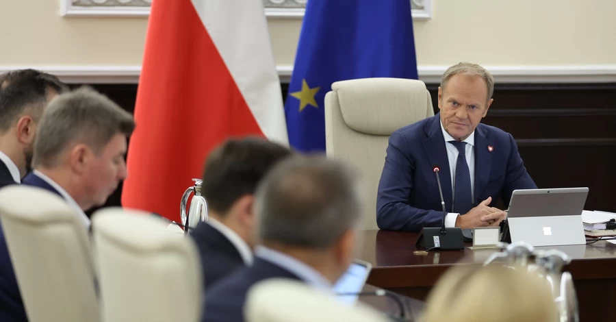 Польша открывает границу с Беларусью, потому что 