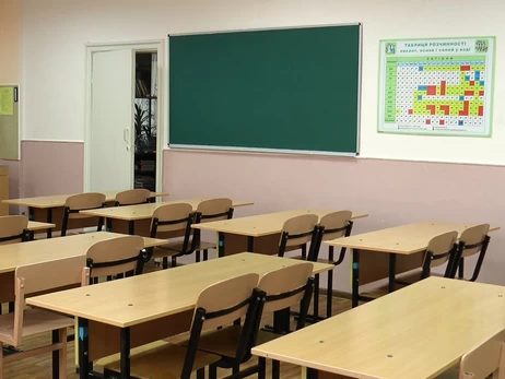 В Винницкой области 25-летний учитель физкультуры избил палкой ученика