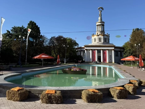 На ВДНГ у Києві відновили центральний басейн, який не працював понад 10 років