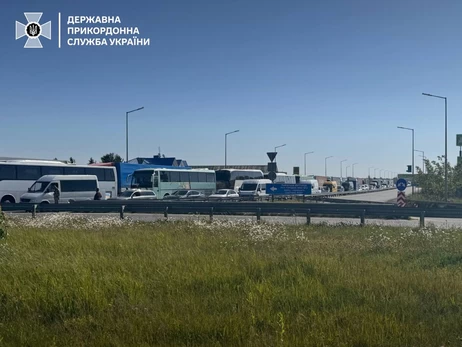 На кордоні збільшився пасажиропотік через масовий виїзд хасидів