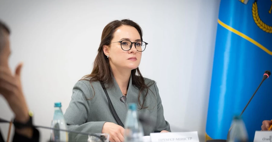 Кабмин запретил отключать свет и газ должникам на прифронтовых территориях 