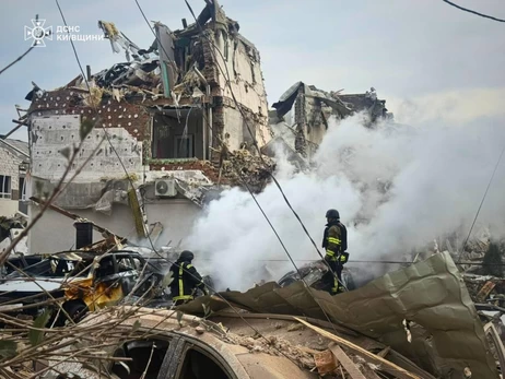 Во время атаки на Киев под обстрел попали автомобили Представительства ЕС 